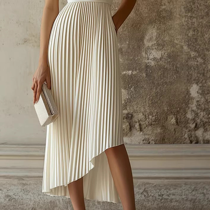 Robe midi plissée asymétrique