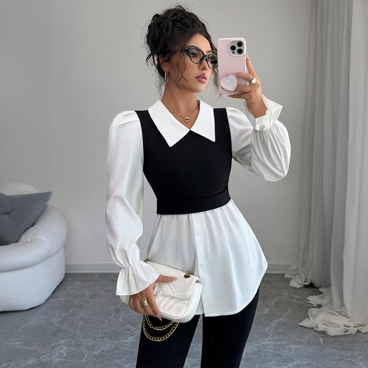 Blouse 2-en-1 noire et blanche à col large